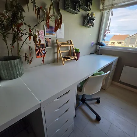 Charming, Spacious Family Near Center Vakantiehuis *