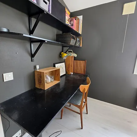 Charming, Spacious Family Near Center Vakantiehuis Stavanger